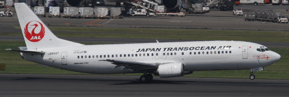 日本トランスオーシャン航空の主力機「B737-400型」です。